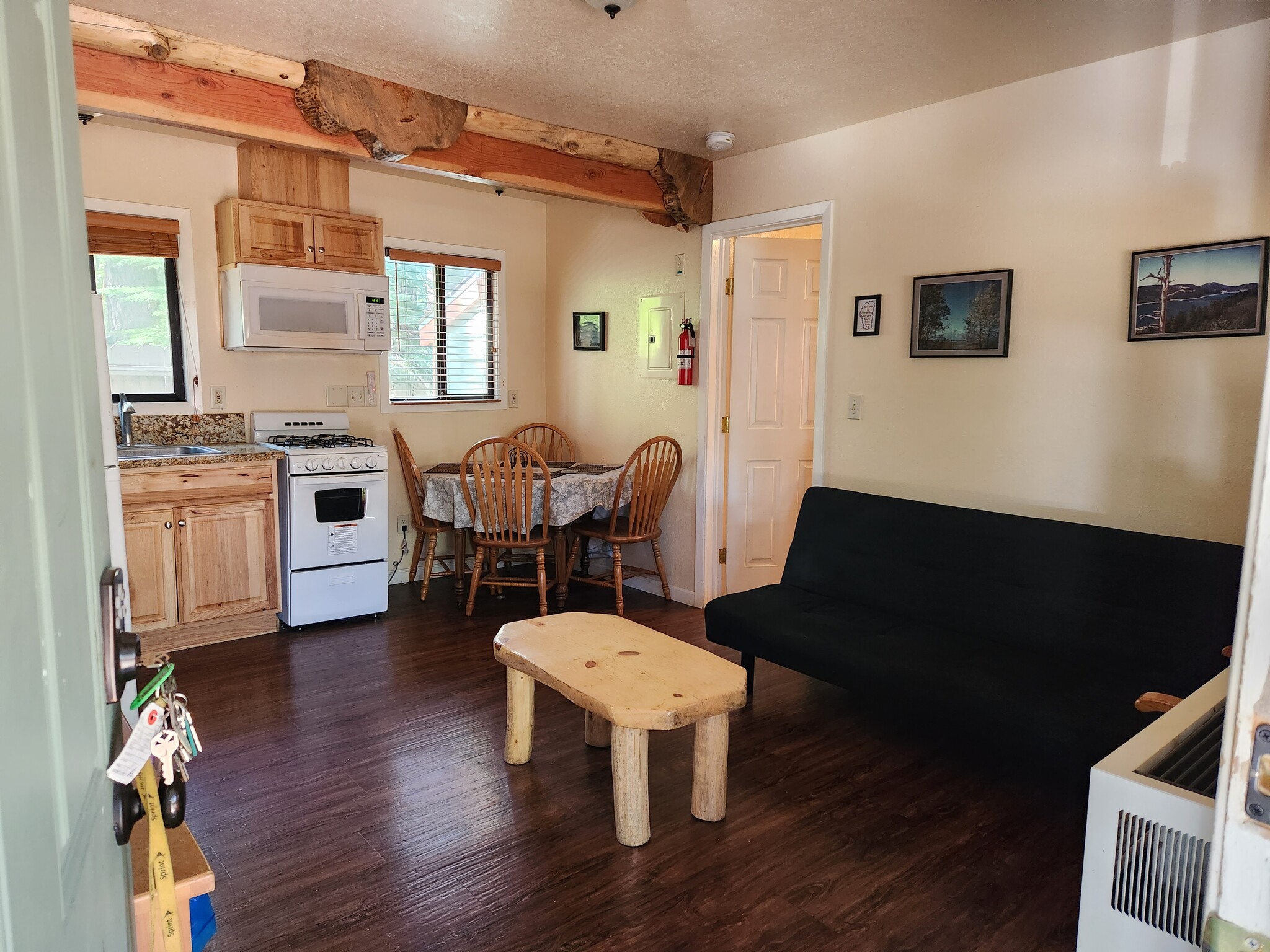 family room and kitchen - 2030 15th St