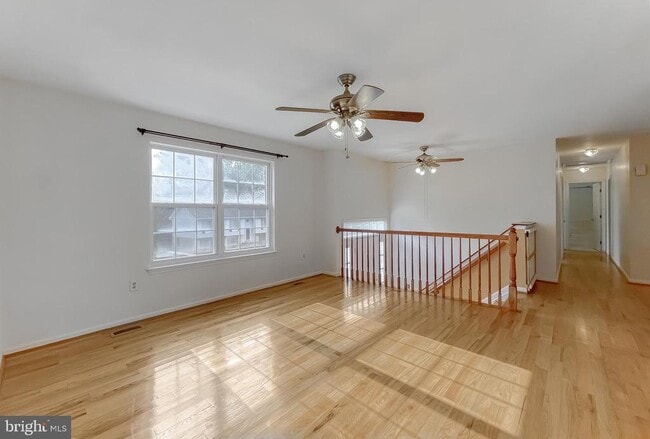 Building Photo - 21133 Woodmere Dr