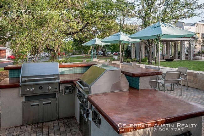 Building Photo - HighLine