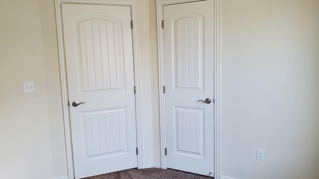 Building Photo - 3621 Scarlet Ln