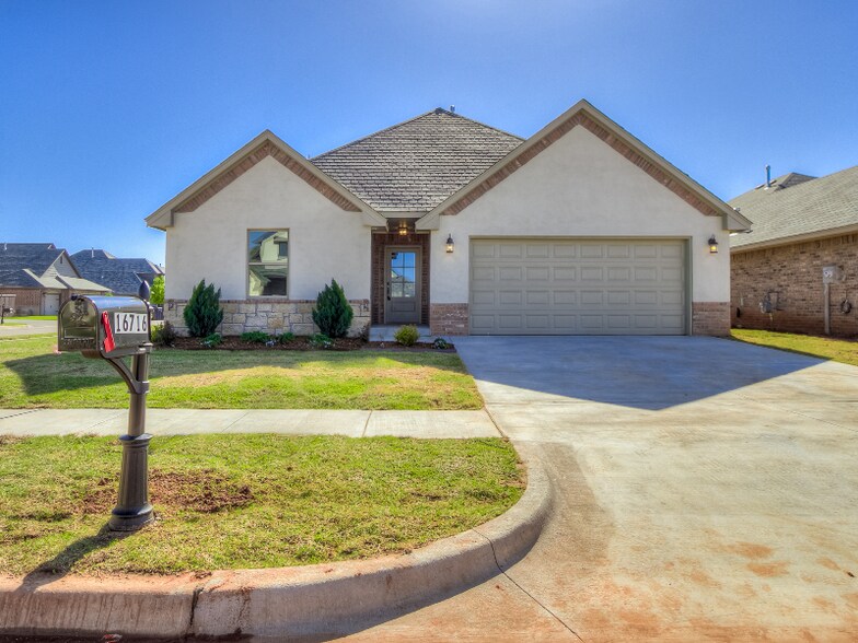 Building Photo - 16716 Doyle Dr