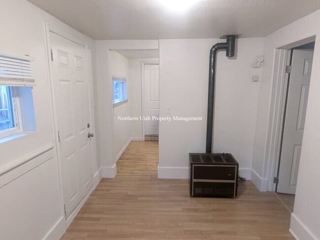 Building Photo - 1 bed 1 bath