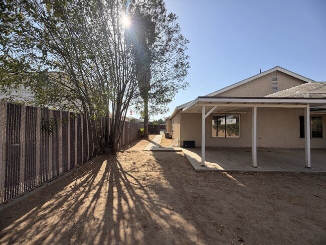 Building Photo - 15366 Black Shadow Dr
