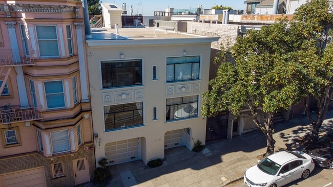 Building Photo - 2045 Hyde St