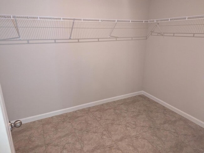 Building Photo - 10644 SW Vasari Way