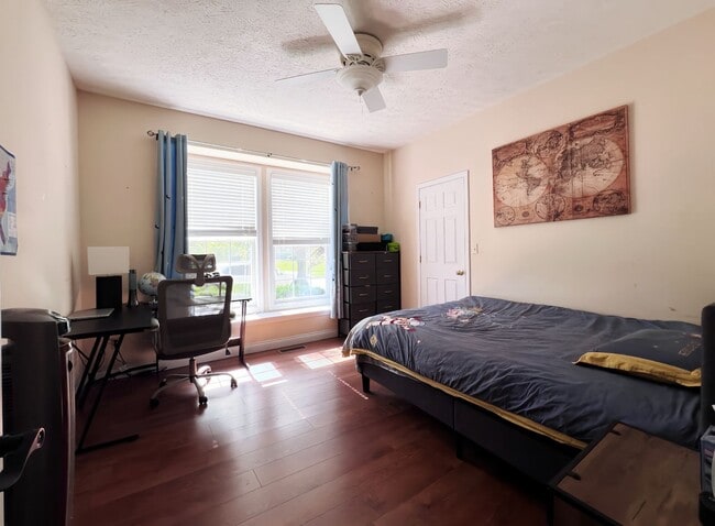 Building Photo - 5BD/3BA spacious house close to Purdue Uni...