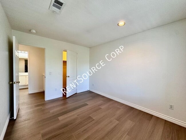 Building Photo - 28132 Castillo Ln