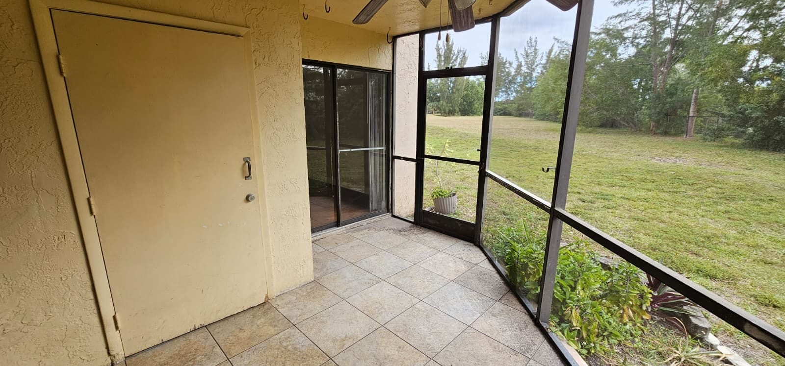 Building Photo - 3400 Foxcroft Rd