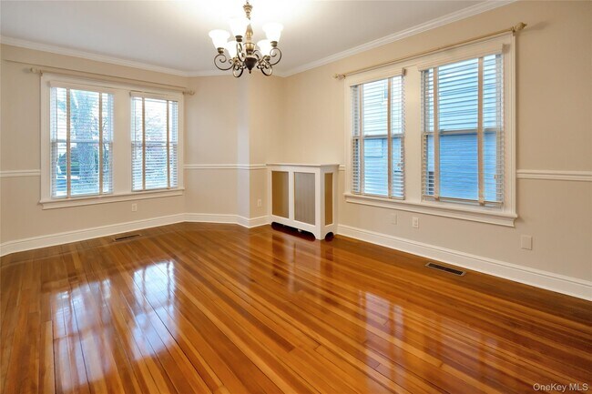 Building Photo - 147 Beekman Ave