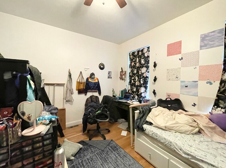 Building Photo - 243 Northampton St