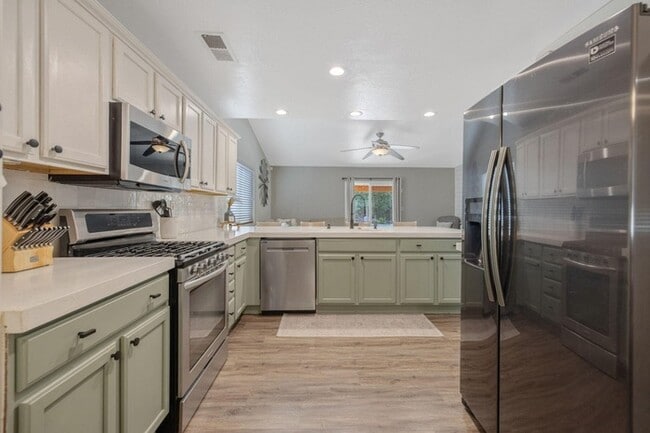 Building Photo - Updated 3BR Home with Pool, RV Parking & Solar in Shannon Ranch