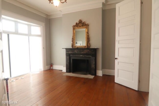 Building Photo - 4 br, 1.5 bath House - 700 N Howard St