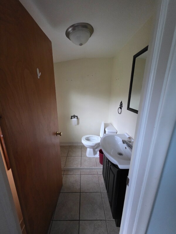 Building Photo - 244 Broadway St E