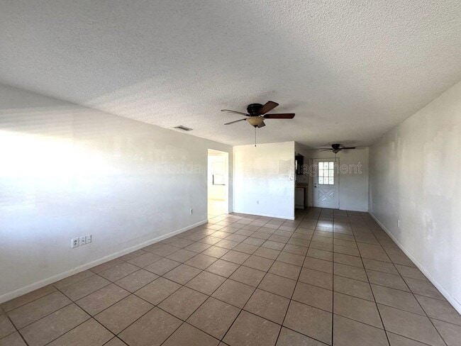 Building Photo - 2316 Bryan St