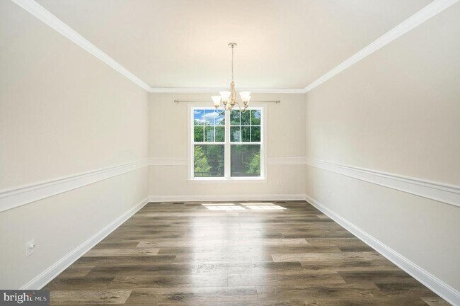 Building Photo - 2211 Camp Geary Ln