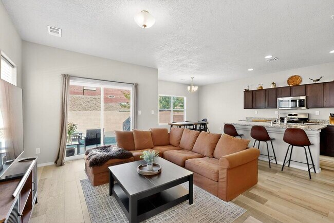 Building Photo - 9609 Sage Ranch Ct