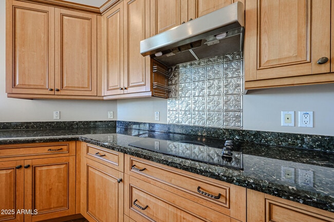 Building Photo - 15225 W Frontier Dr