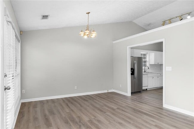 Building Photo - 2110 Racquet Club Cir NW