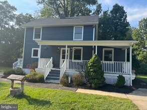 Building Photo - 308 Pages Ln