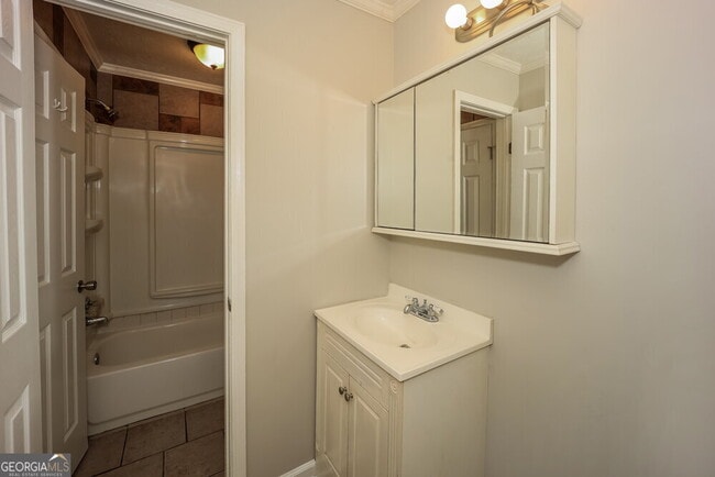 Building Photo - 5539 Hall Cir