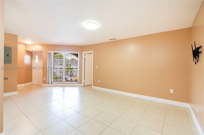 Building Photo - 15635 SW 74th Cir Dr