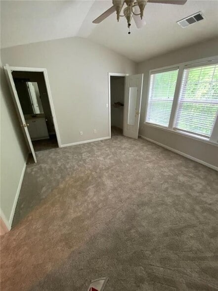 Building Photo - 10900 Wittenridge Dr