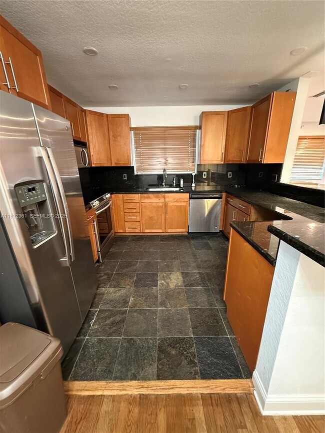 Building Photo - 3630 SW 14th St