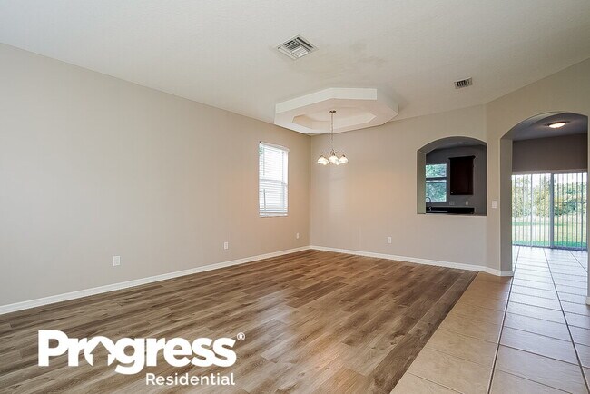 Building Photo - 33501 Terragona Dr