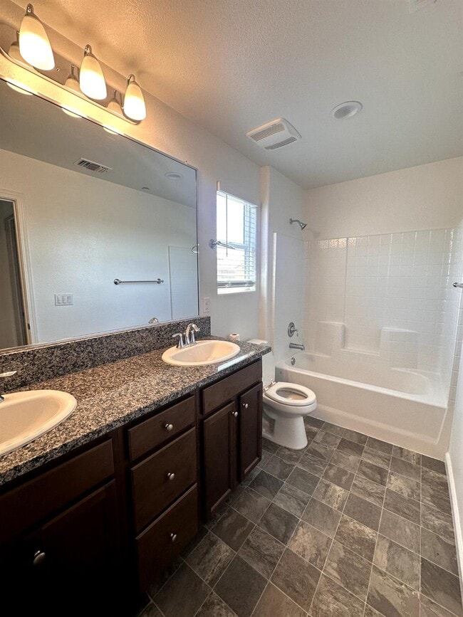 Building Photo - 2893 N Schneider Ave