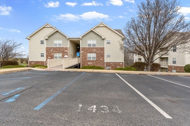 Building Photo - 1434 Piedmont Cir