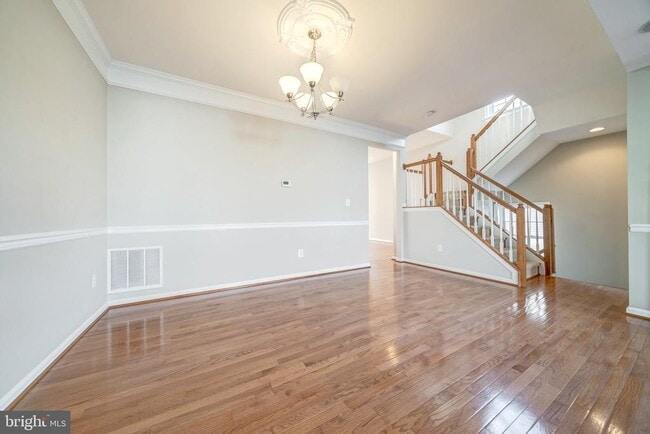Building Photo - 42029 Bushclover Terrace