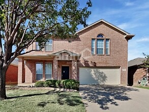 Building Photo - 2673 Silver Hill Dr