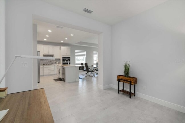 Building Photo - 223 O'keeffe Cir