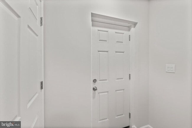 Building Photo - 730 New Pittsburg Ave