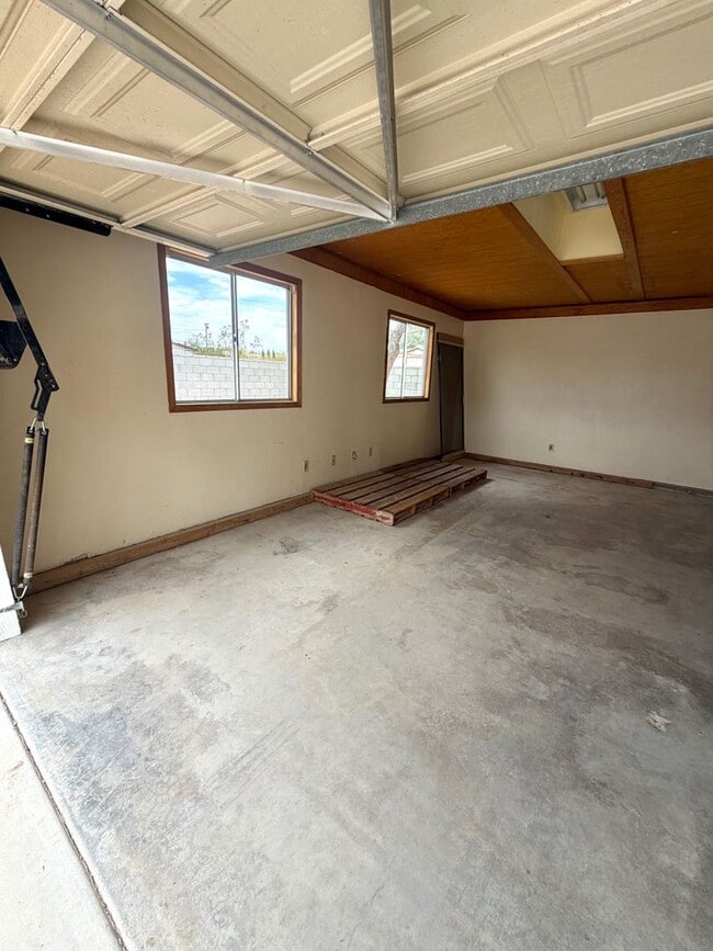 Building Photo - 71768 Buena Vista Dr