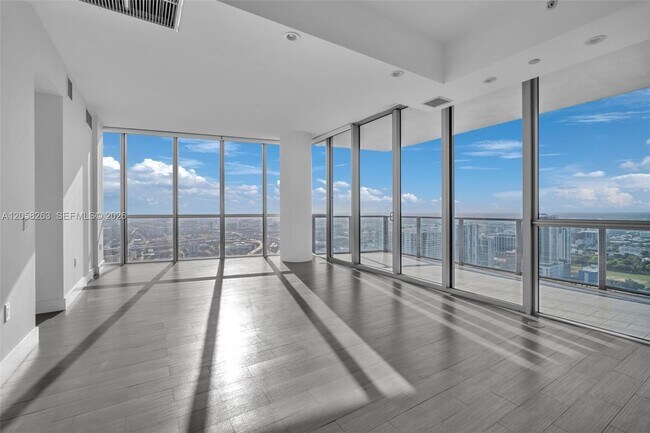 Building Photo - 1100 Biscayne Blvd