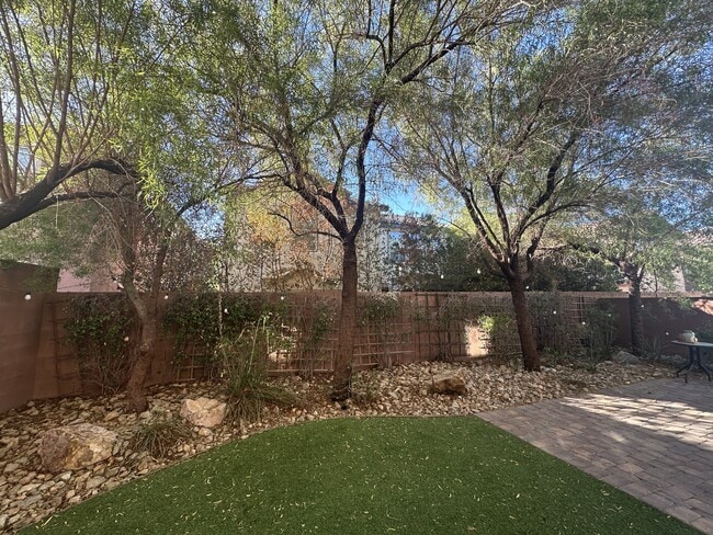 Building Photo - 10997 Prudhoe Bay St