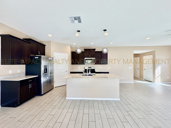 Building Photo - 7654 S Via Casa De Campo