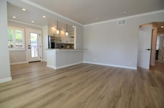 Building Photo - 126 22nd Ave