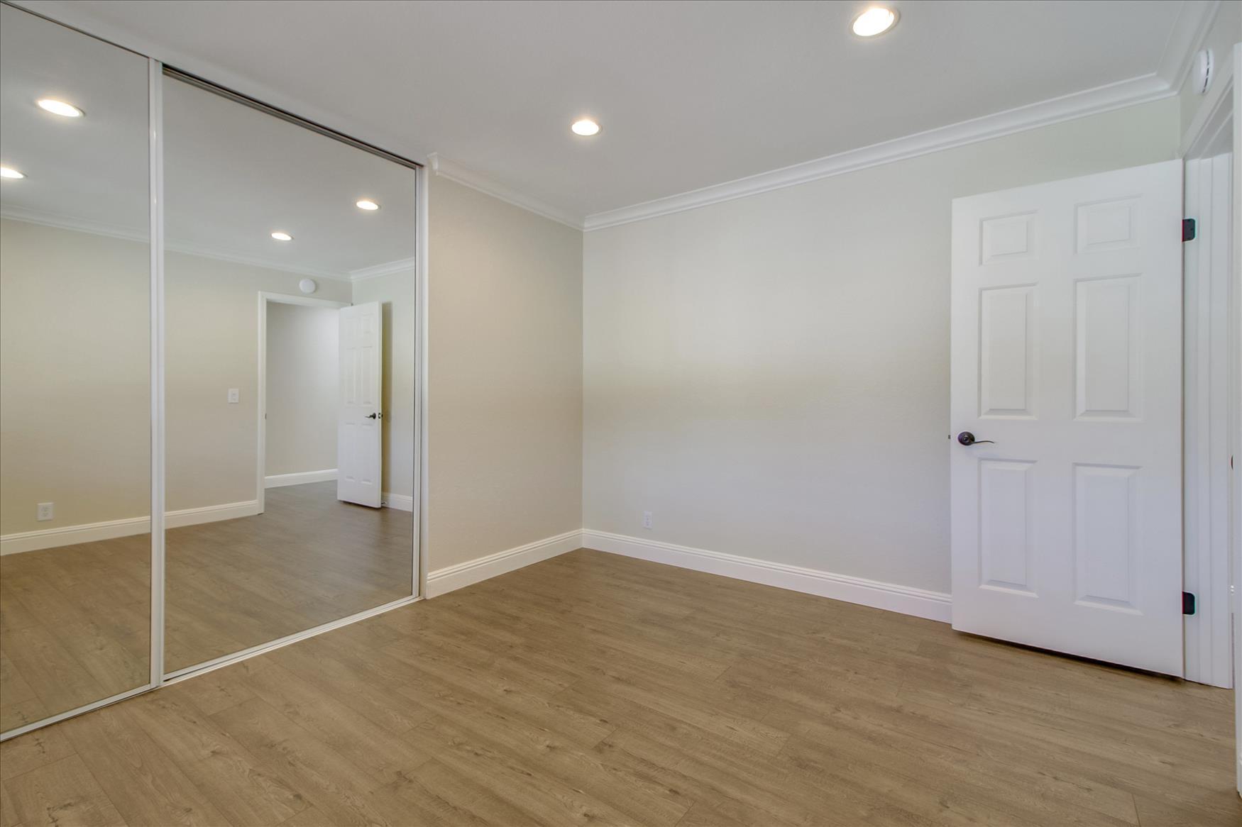Building Photo - 6738 Tannahill Dr