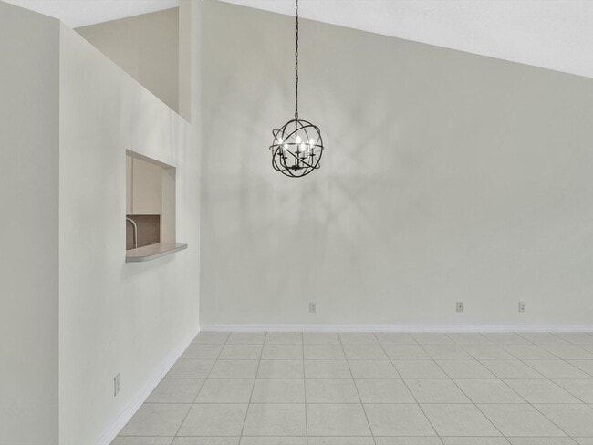 Building Photo - 6094 Lake Hibiscus Dr