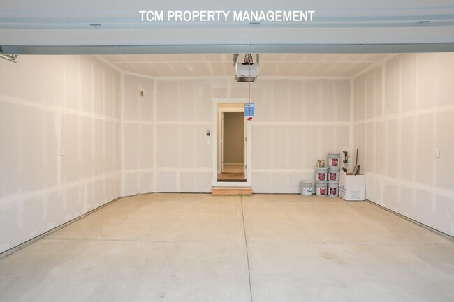 Building Photo - 18818-18813 13th Ave W