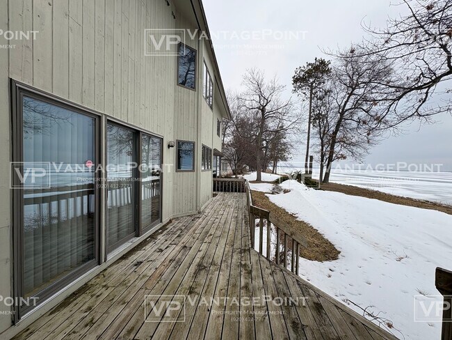 Building Photo - N1814 Shore Dr