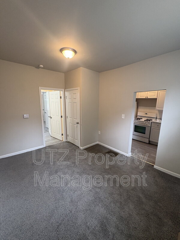 Building Photo - 2213 Belair Rd