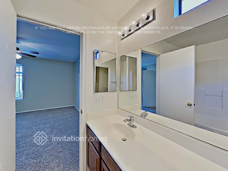 Building Photo - 6829 N 130th Ave