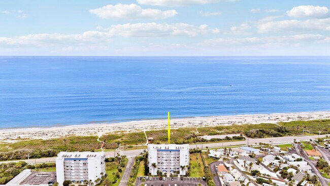 Building Photo - 5151 N Hwy A1A