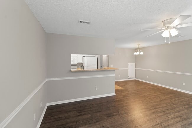 Building Photo - 304 Claremont Avenue