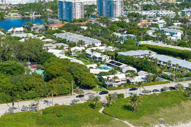 Building Photo - 320 S Ocean Blvd