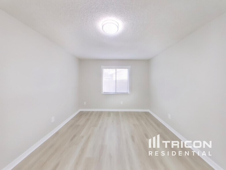 Building Photo - 1510 Canary St