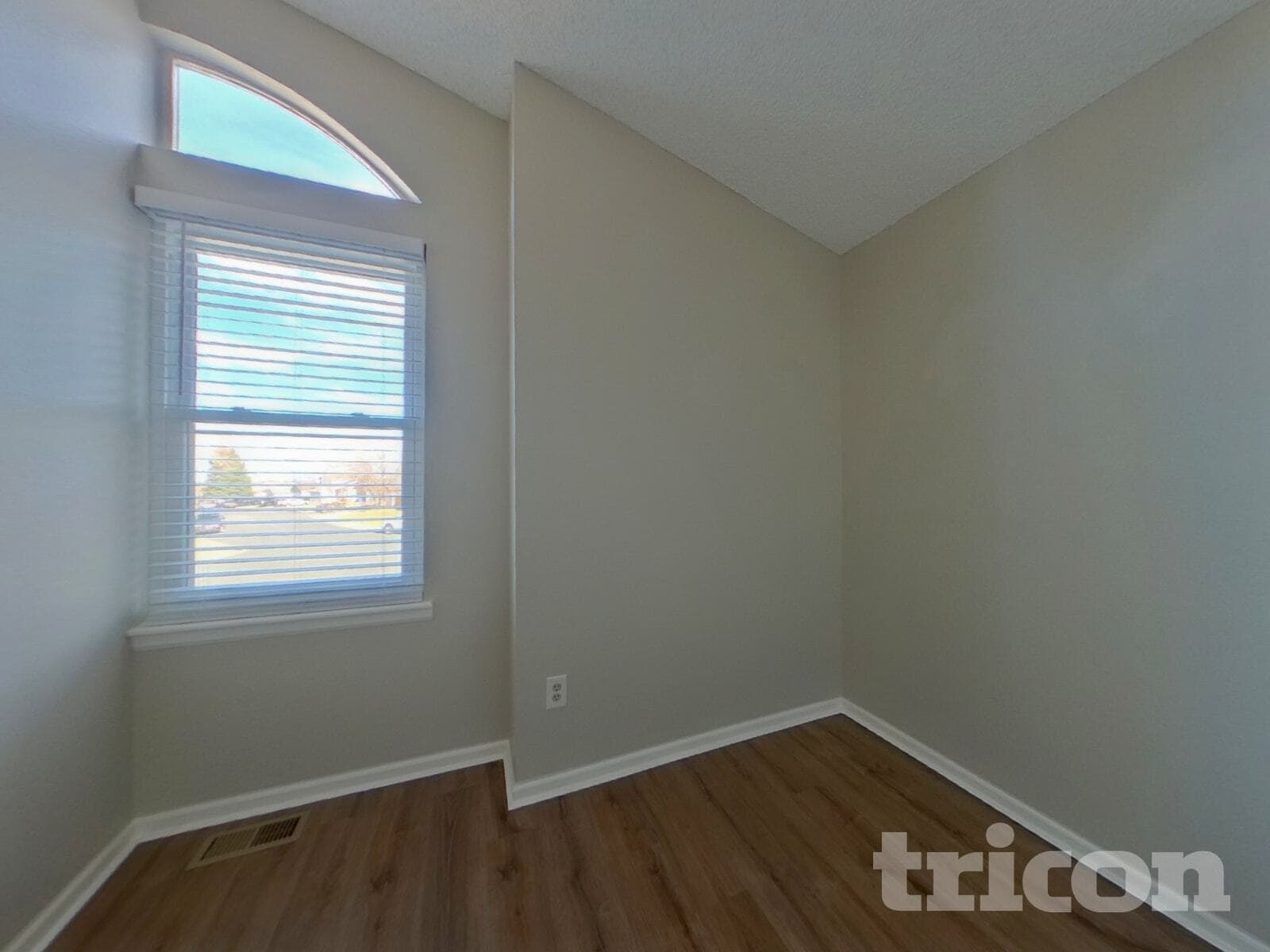 Building Photo - 4290 S Halifax Way